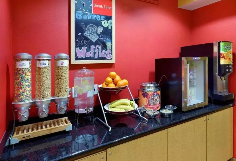 בית מלון כפרי Towneplace Suites Joplin