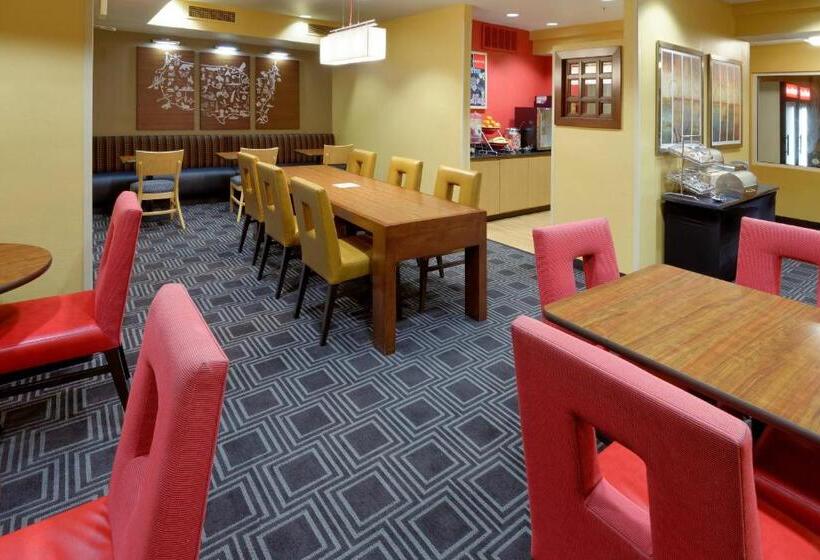 فندق Towneplace Suites Joplin