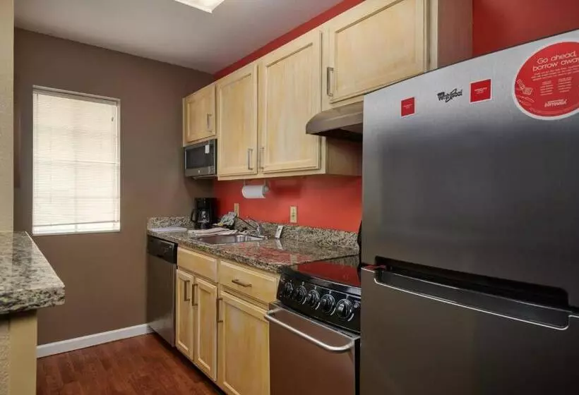 هتل Towneplace Suites Tampa North/i75 Fletcher