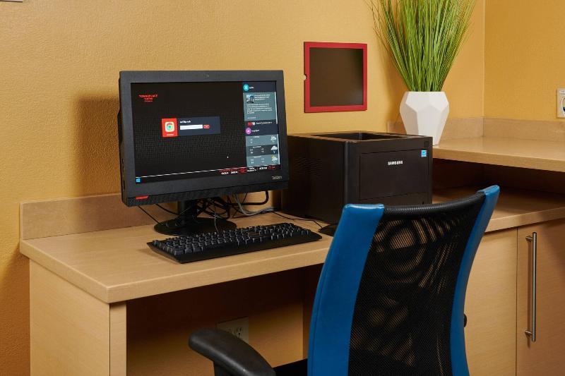 ホテル Towneplace Suites Tampa North/i75 Fletcher