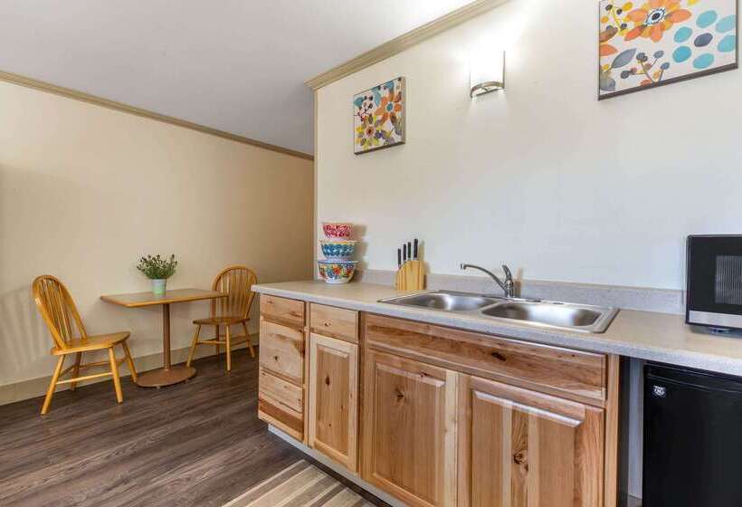 בית מלון כפרי Travelodge By Wyndham Livingston