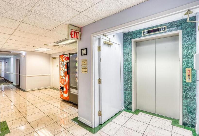 מוטל Americas Hotel   El Paso Airport / Medical Center