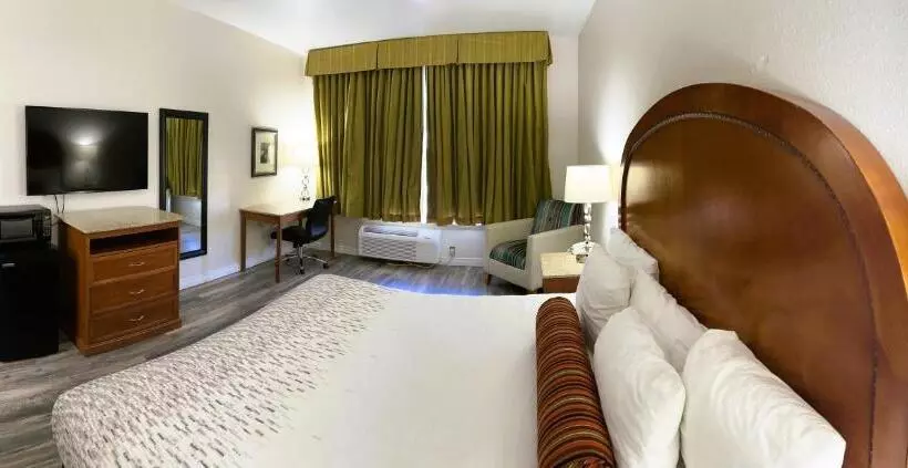 モーテル Americas Hotel   El Paso Airport / Medical Center