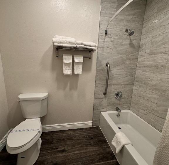 מוטל Americas Hotel   El Paso Airport / Medical Center