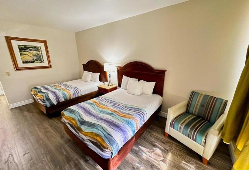 מוטל Americas Hotel   El Paso Airport / Medical Center