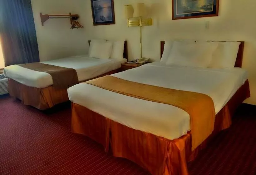 Motelli Budget Host Caribou Inn