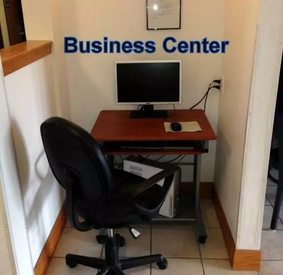 Motelli Budget Host Caribou Inn