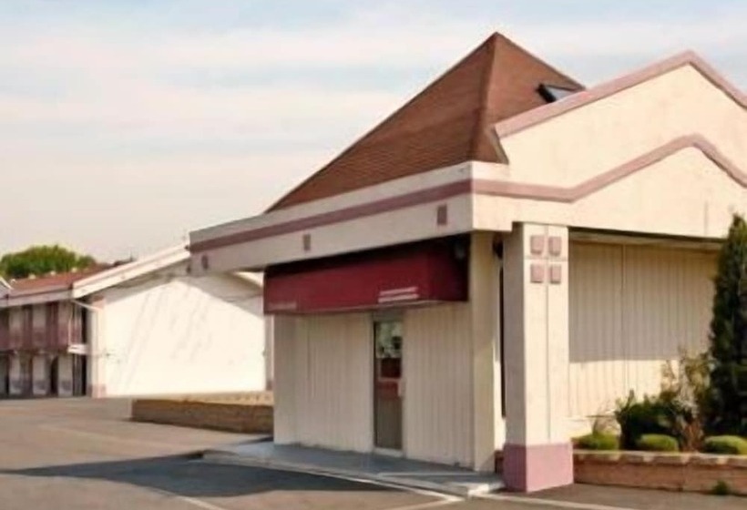 モーテル Knights Inn South Hackensack