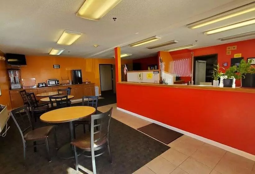 מוטל St Paul Inn