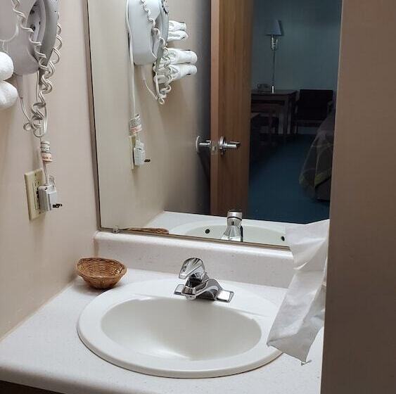 汽车旅馆 St Paul Inn