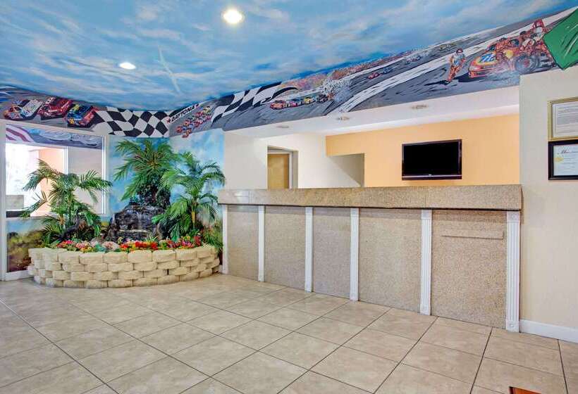 מוטל Super 8 By Wyndham Daytona Beach
