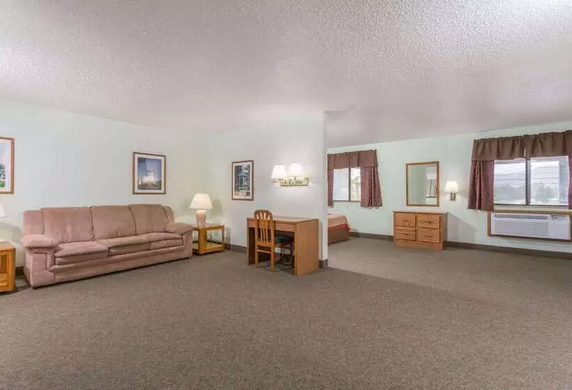 فندق على الطريق Super 8 By Wyndham Gallipolis Pt Pleasant Area