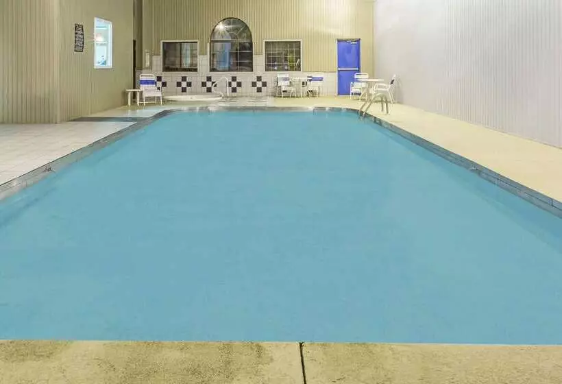 فندق على الطريق Super 8 By Wyndham Gallipolis Pt Pleasant Area