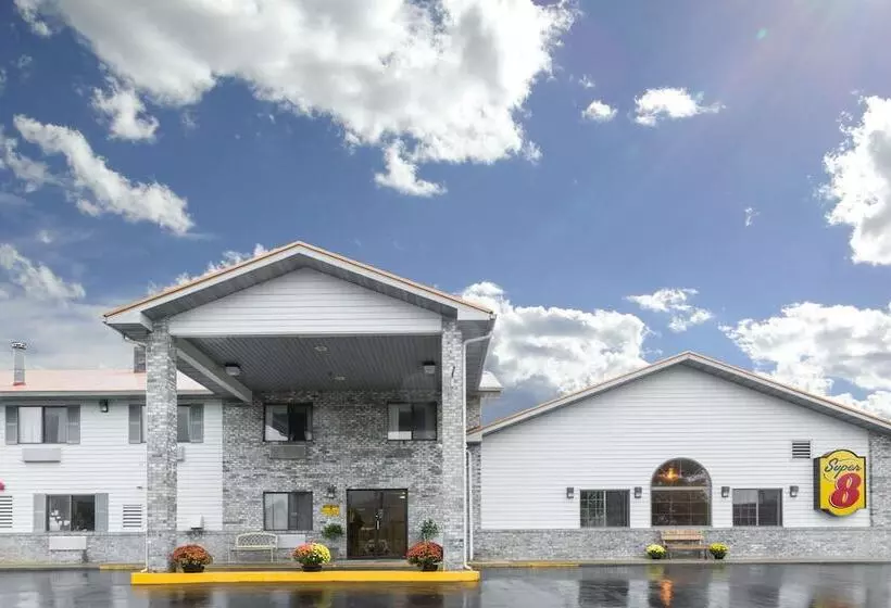 فندق على الطريق Super 8 By Wyndham Gallipolis Pt Pleasant Area