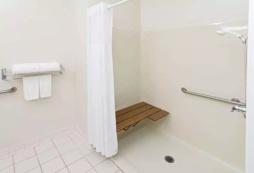 فندق على الطريق Super 8 By Wyndham Huntington