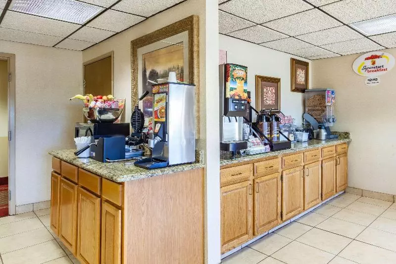 فندق على الطريق Super 8 By Wyndham Morristown/south