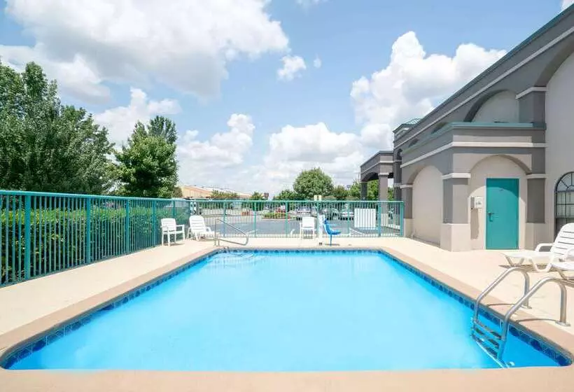 מוטל Super 8 By Wyndham Murfreesboro