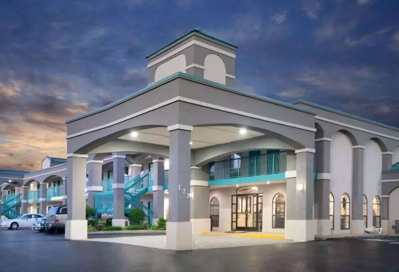 מוטל Super 8 By Wyndham Murfreesboro