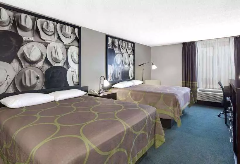 汽车旅馆  Super 8 By Wyndham Victoria/north/mall Area