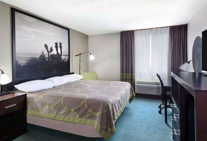 汽车旅馆  Super 8 By Wyndham Victoria/north/mall Area