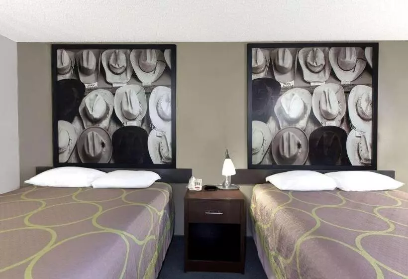 汽车旅馆  Super 8 By Wyndham Victoria/north/mall Area