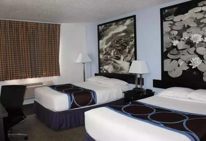 فندق على الطريق Super 8 By Wyndham Washington