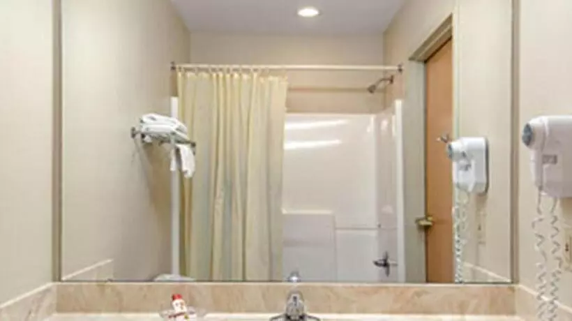 Motel Super 8 By Wyndham Pascagoula