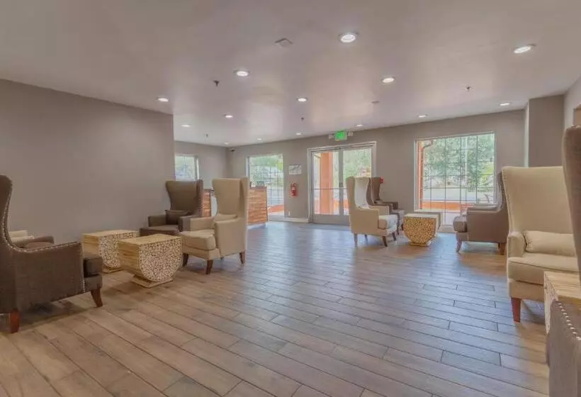 汽车旅馆 The Monarch Inn