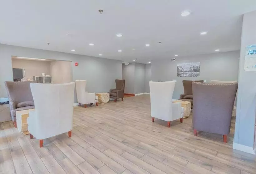 汽车旅馆 The Monarch Inn