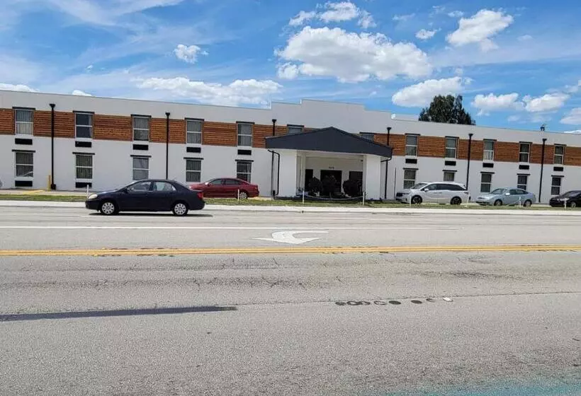 فندق على الطريق Travel Inn Winter Haven