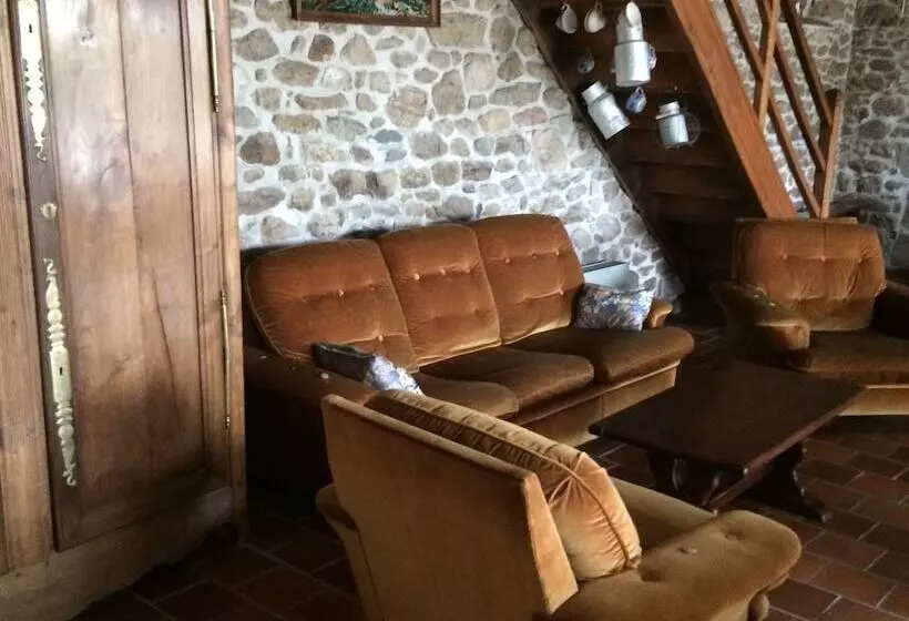 Aamiaismajoitus (B&B) Chambres D Hôtes Saint Maleu Dinan