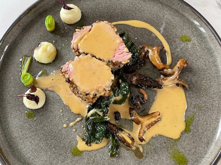 مبيت وإفطار Château De Bernesq