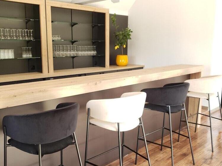 مبيت وإفطار Château De Bernesq