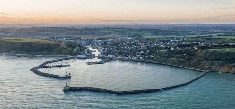 مبيت وإفطار Château De Bernesq