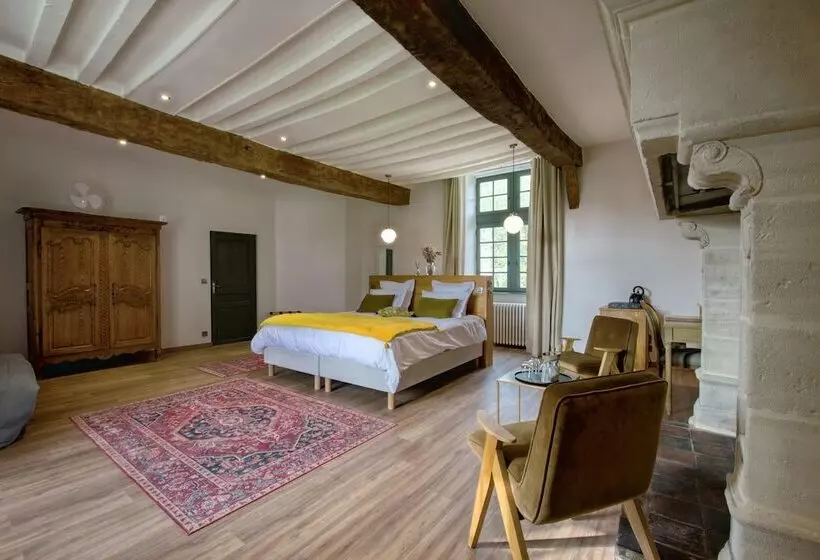 ベッドアンドブレックファースト Château De Bernesq