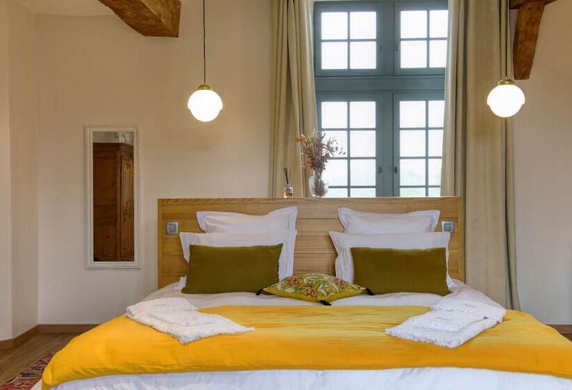 مبيت وإفطار Château De Bernesq