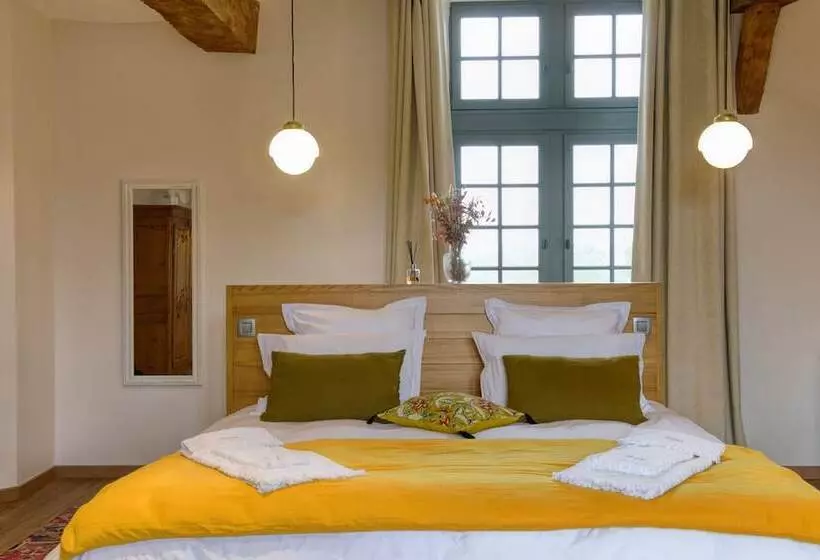 ベッドアンドブレックファースト Château De Bernesq