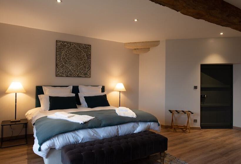 مبيت وإفطار Château De Bernesq