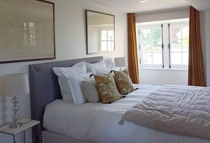 ベッドアンドブレックファースト Château De Bernesq