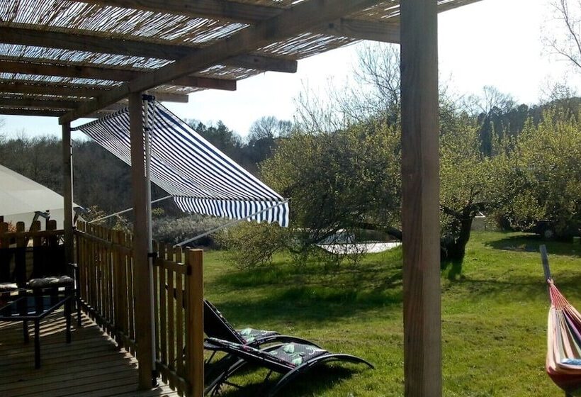 مبيت وإفطار Domaine De La Velle