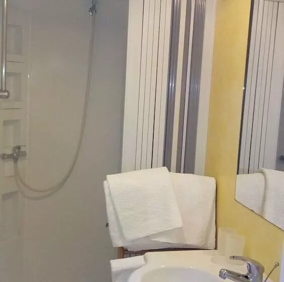 Aamiaismajoitus (B&B) Domaine De La Velle