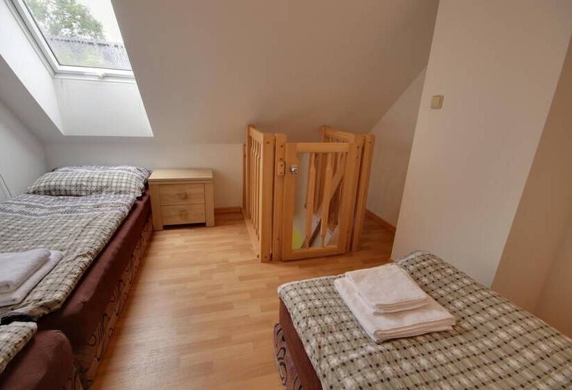 Bed and Breakfast Guest House Pod Hájkem