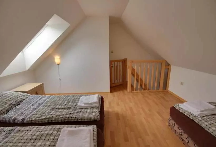 Aamiaismajoitus (B&B) Guest House Pod Hájkem