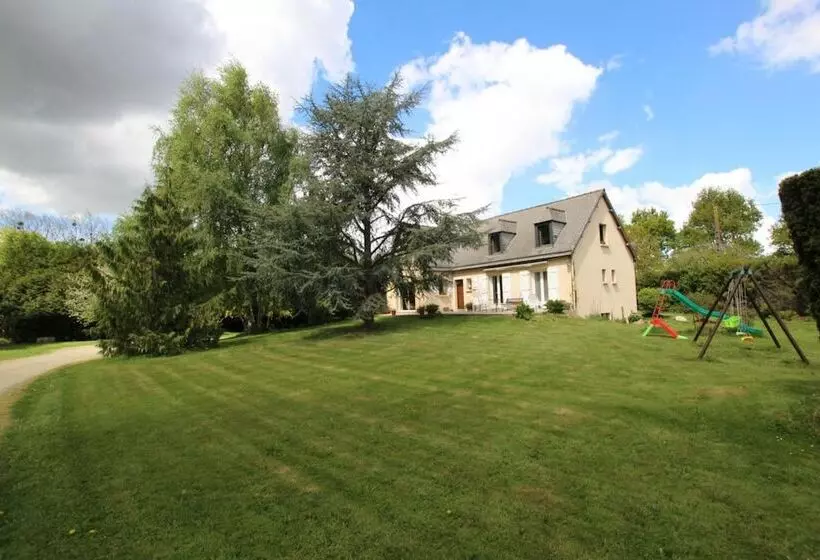 Aamiaismajoitus (B&B) Le Bois De Crépi