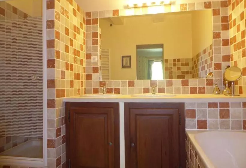 ベッドアンドブレックファースト Le Mas Des Sages