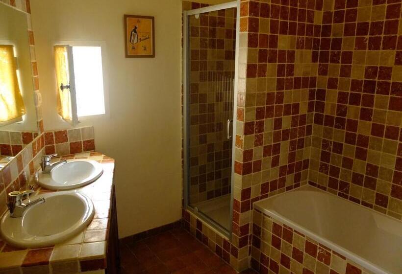 ベッドアンドブレックファースト Le Mas Des Sages