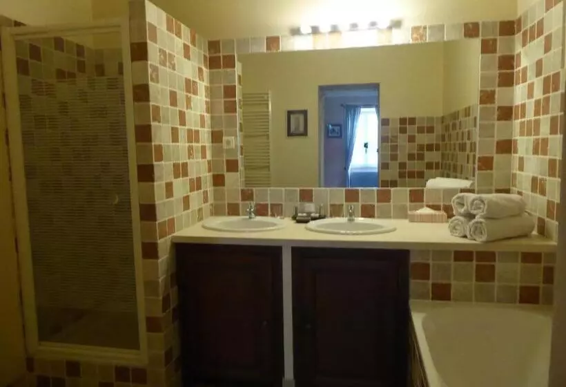 ベッドアンドブレックファースト Le Mas Des Sages