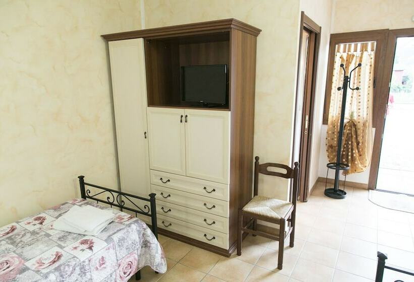 مبيت وإفطار Ristorante Il Giardino