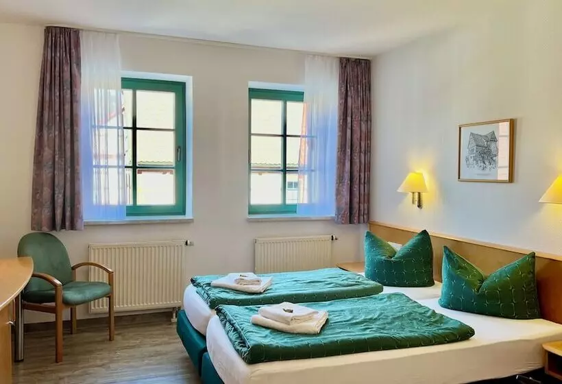 Burgerhaus Zum Paradies  Pension