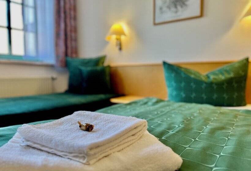 Burgerhaus Zum Paradies  Pension